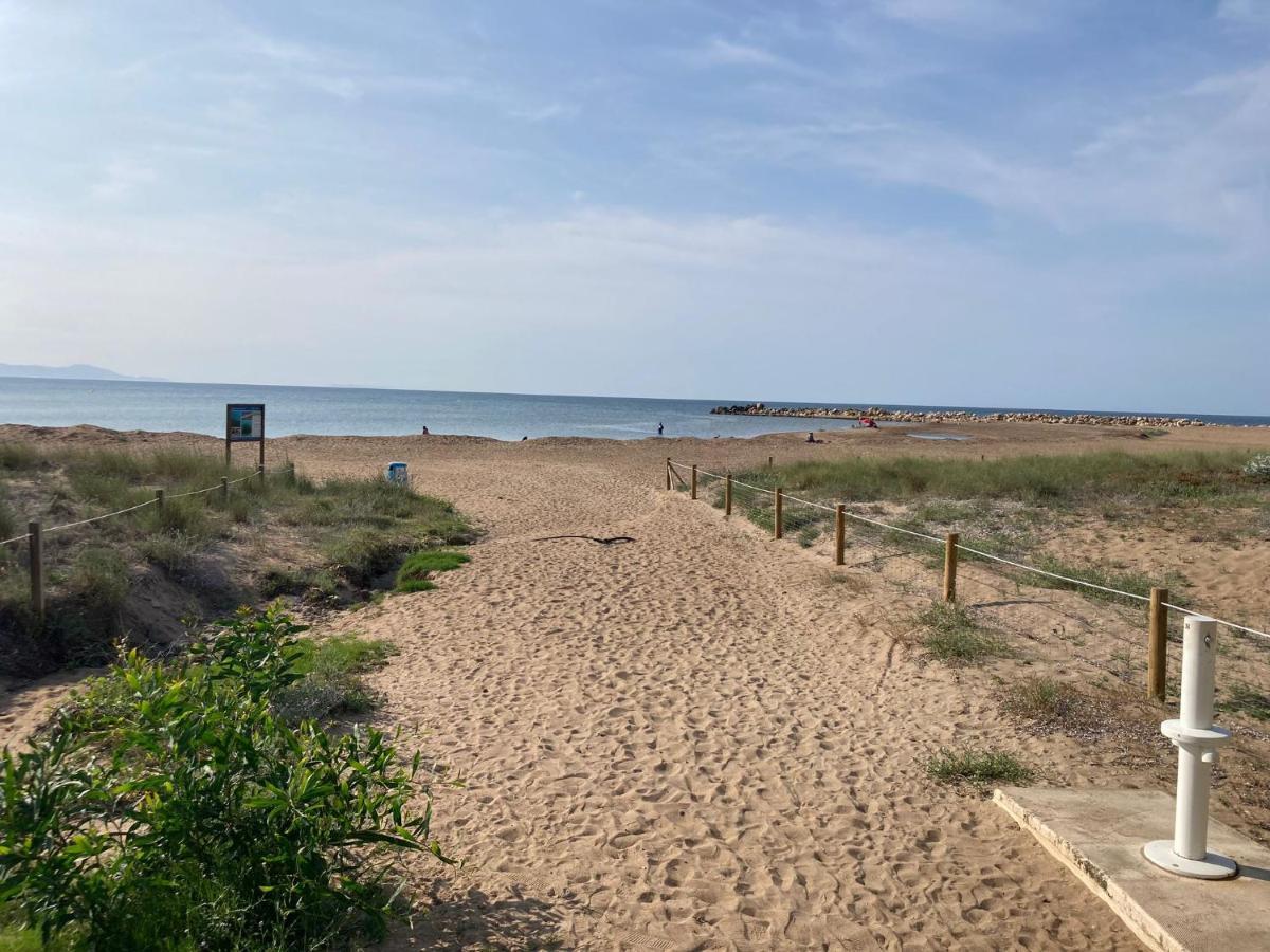 Apartamento A 200 Metros De La Playa Apartment Denia Ngoại thất bức ảnh